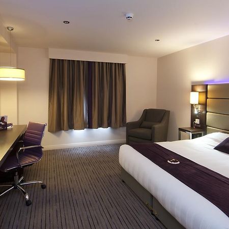Premier Inn Basingstoke West Ngoại thất bức ảnh