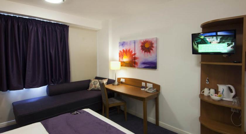 Premier Inn Basingstoke West Ngoại thất bức ảnh