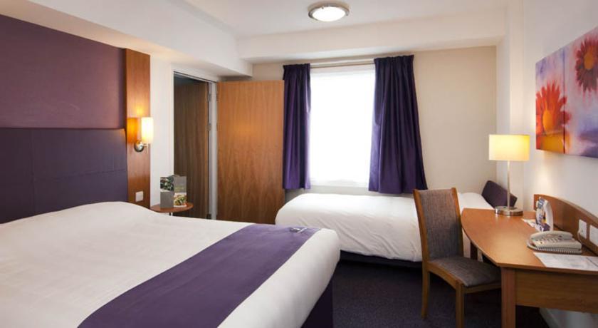 Premier Inn Basingstoke West Phòng bức ảnh